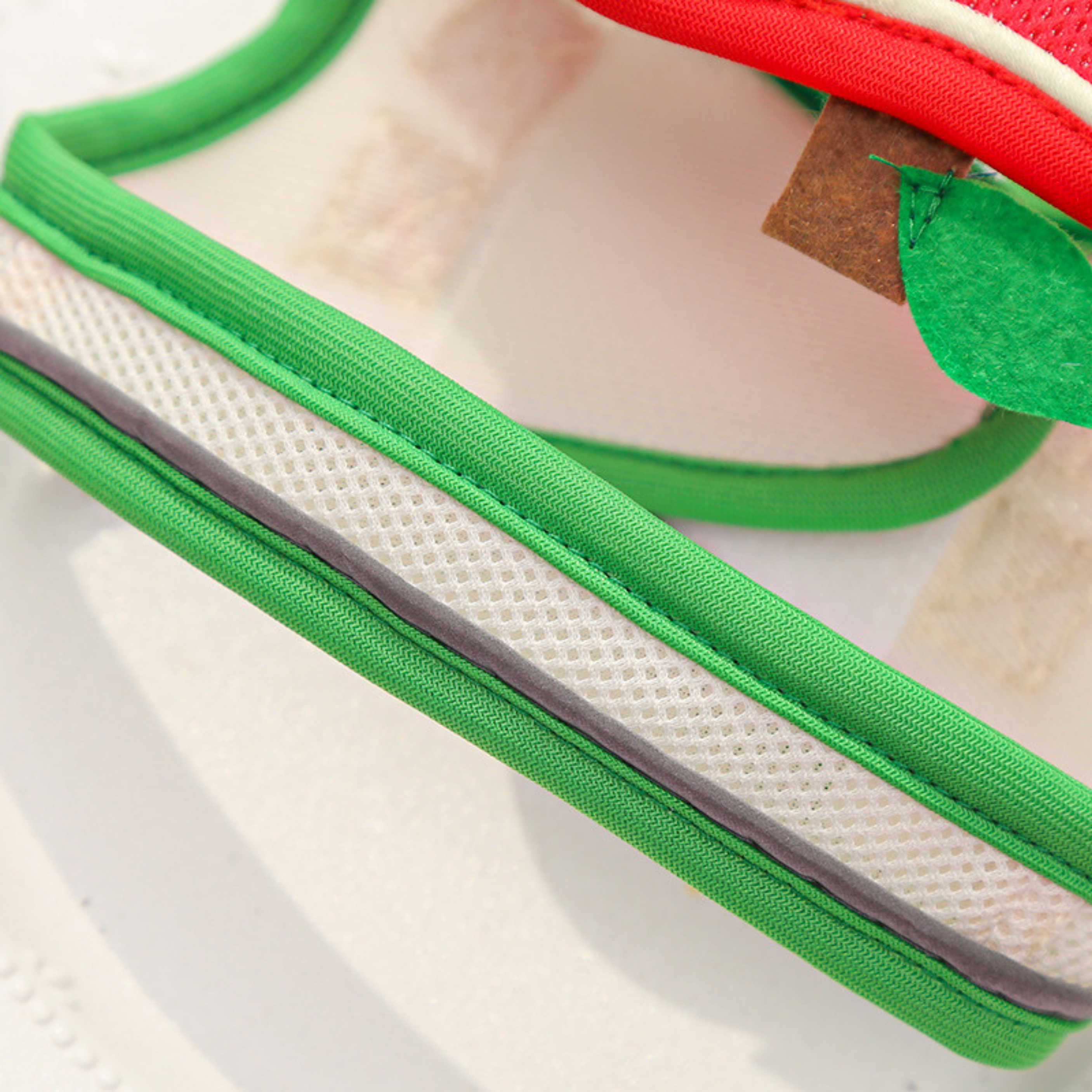 Arnés Babero con Personaje para Perros